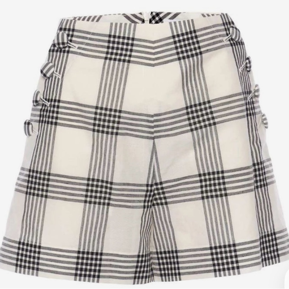 NWT! Lisa Marie Fernandez linen/cotton blend shorts. Size 2.NEVER WORN! Pristine